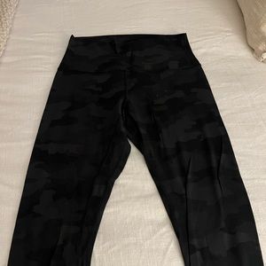 Lulu align high waisted camo size 8